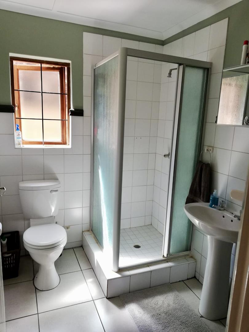 2 Bedroom Property for Sale in Langenhovenpark Free State